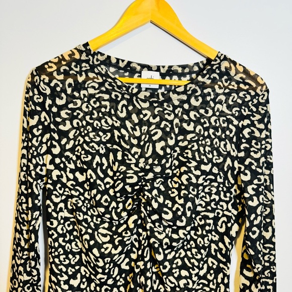Cabi Sweetheart Top Size Medium Style #4163 Fall 2021 Black Ivory Animal Print - Picture 5 of 11